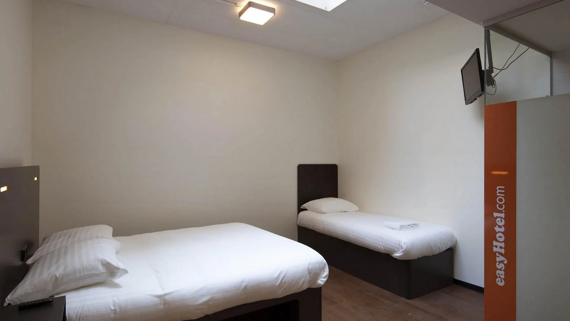 Hotel Easyhotel The Hague City Centre