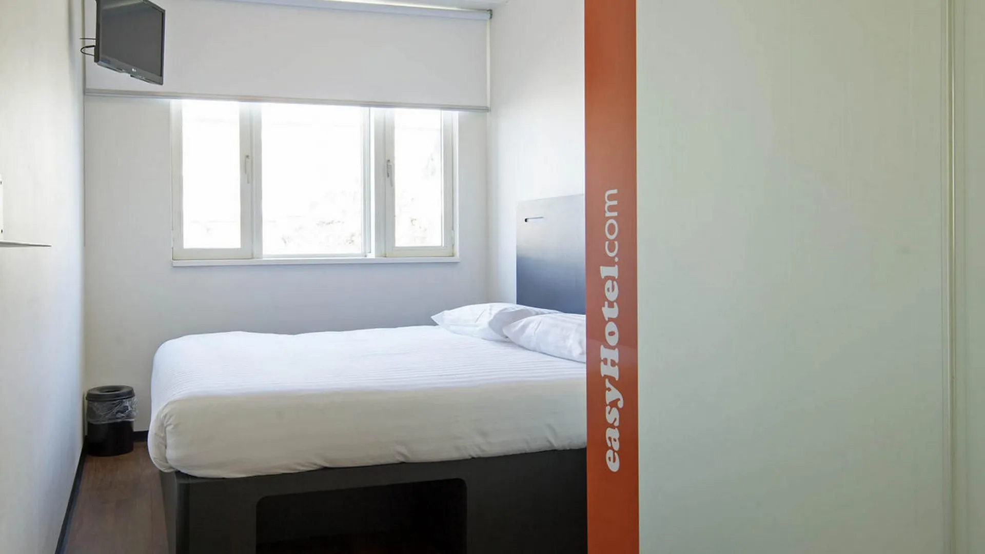 Easyhotel The Hague City Centre Hotel