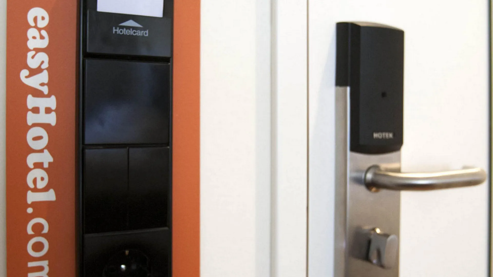 Easyhotel The Hague City Centre Hotel
