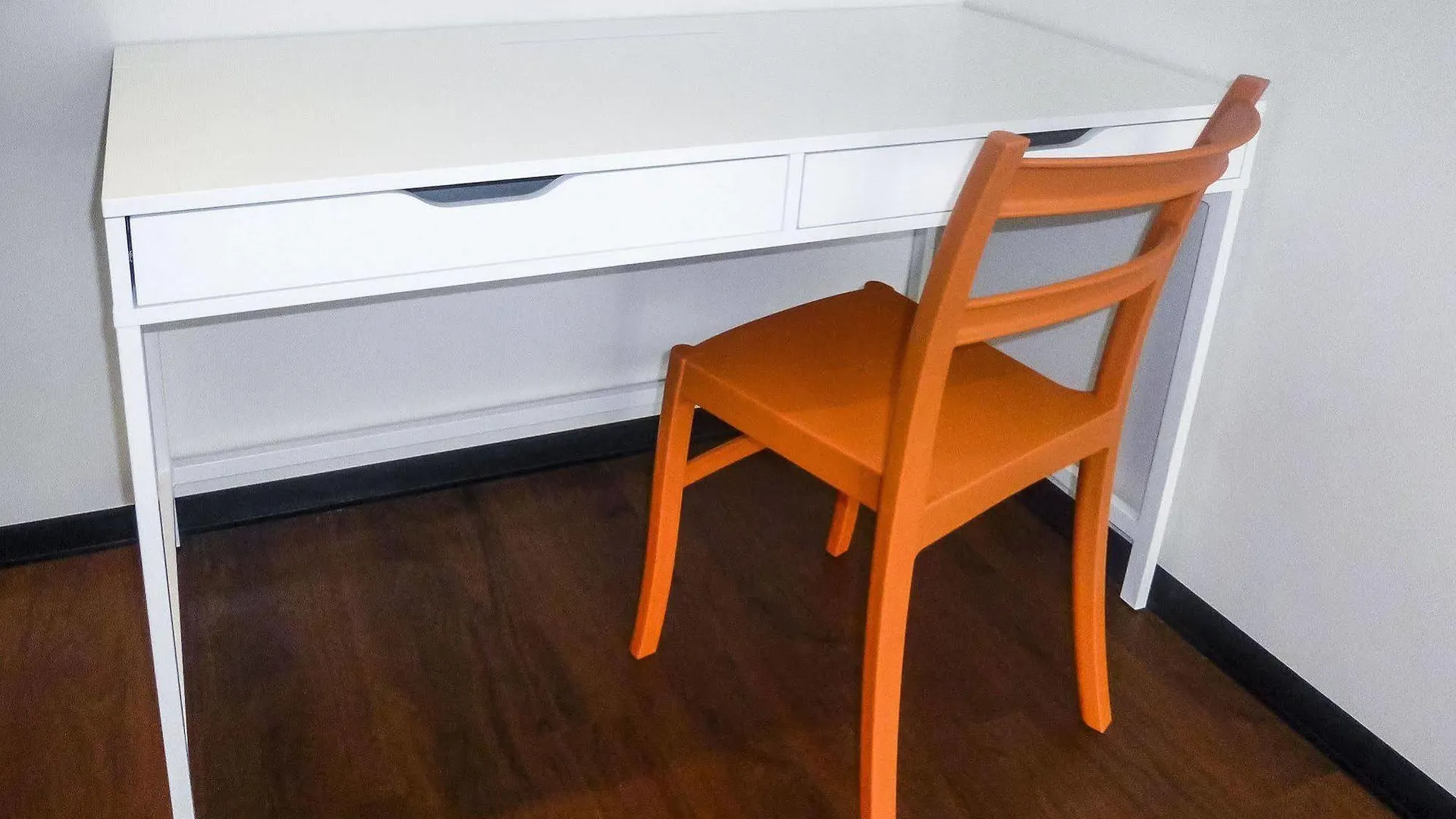 Отель Easyhotel The Hague City Centre